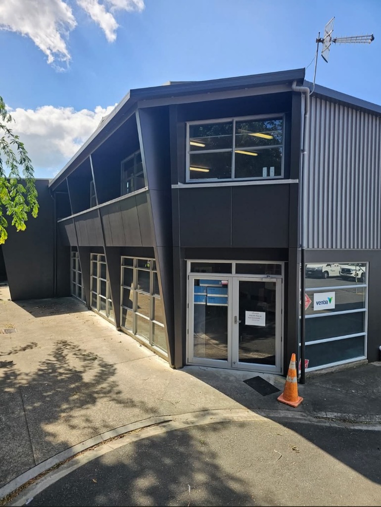 Commercial Cladding Spray Finish